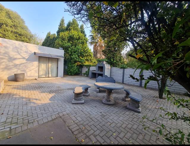 4 BEDROOM HOUSE FOR SALE IN VANDERBIJLPARK SE 2